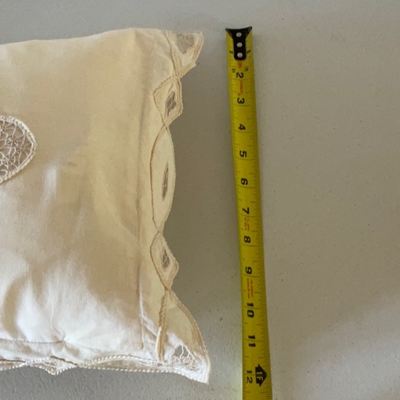 Two cream colored cotton battenburg pillow - Picture 3 of 10